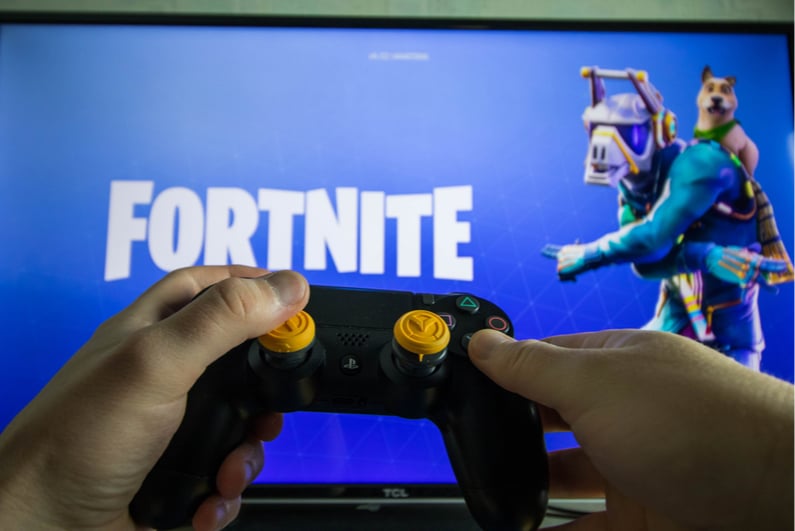 How to Play Epic Games with a Controller 