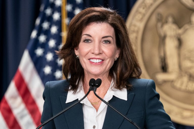 Gov. Hochul Backs NY Casinos Amid Political Opposition