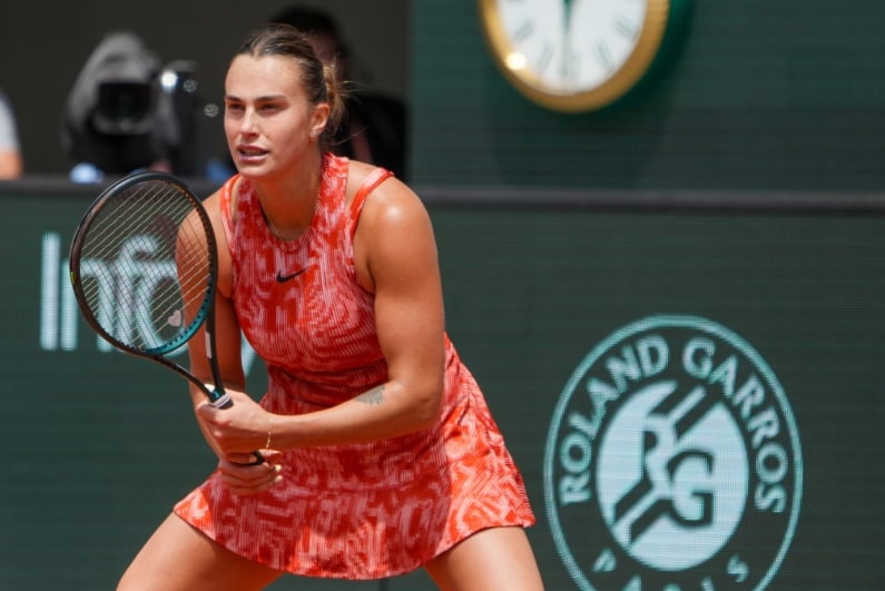 Photo of Sabalenka Admits Betting “Thousands” on Practice Games