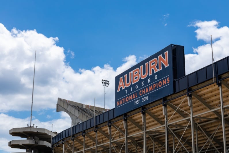 Auburn sign