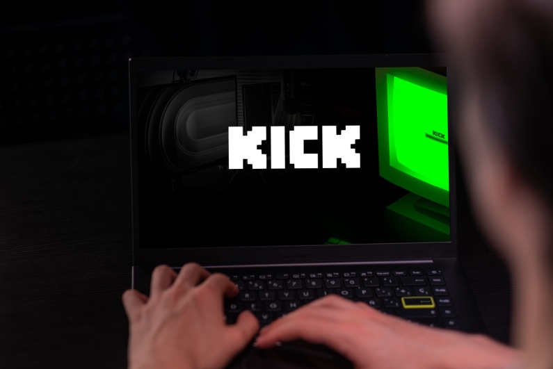 Kick on laptop