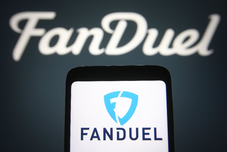 FanDuel splash screen on phone